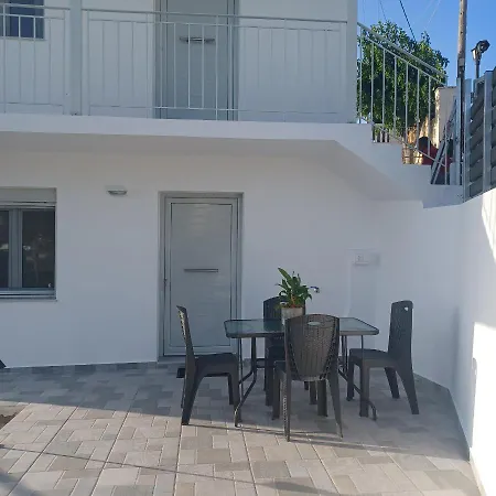 شقة Ionian Avra Athánion